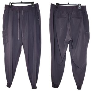 Jaanuu charcoal grey scrub joggers.  Size 2XL.
